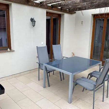 Szent Kard Vendeghaz Tatil Evi Soly