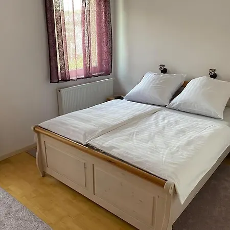 Szent Kard Vendeghaz Tatil Evi *